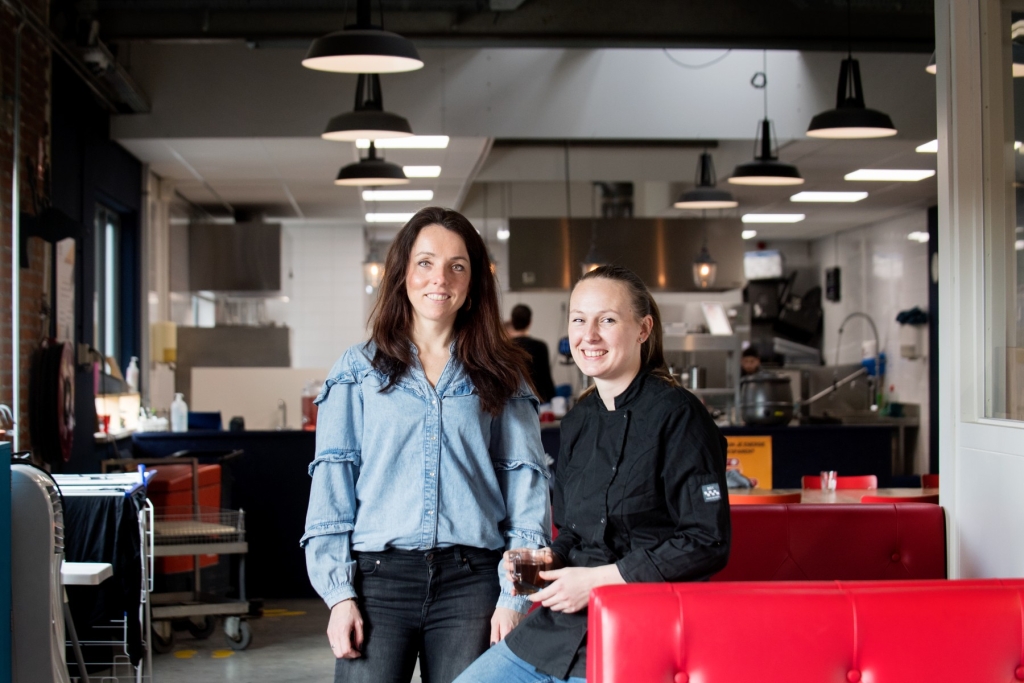 Stagecoördinator Bettine van De Korenaer Helmond droeg Kim van de Jobfactory voor als beste praktijkopleider 2024.